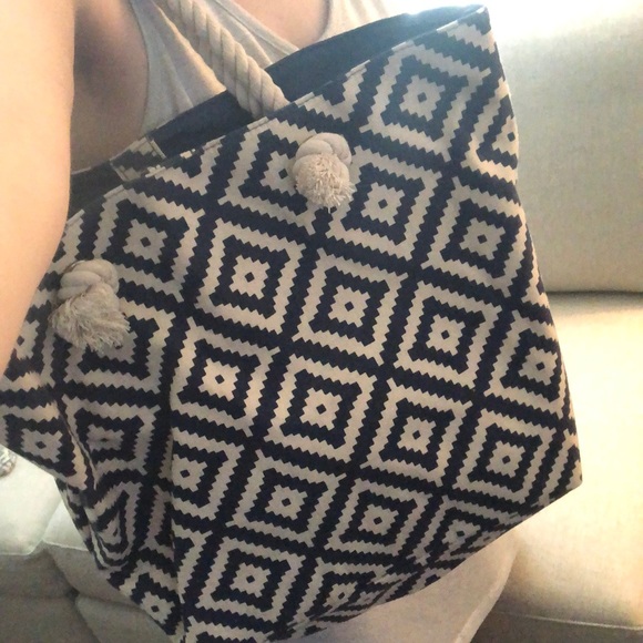 Aztec pattern bag - Picture 3 of 3